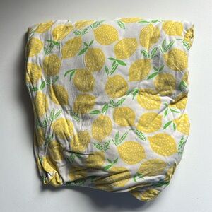 Little Sleepies lemons crib sheet. Good used condition